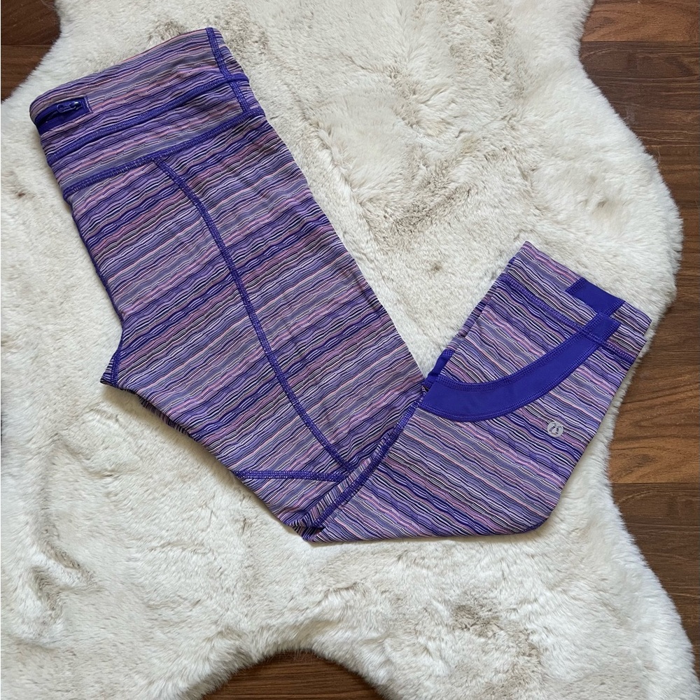 Woman’s Lululemon leggings